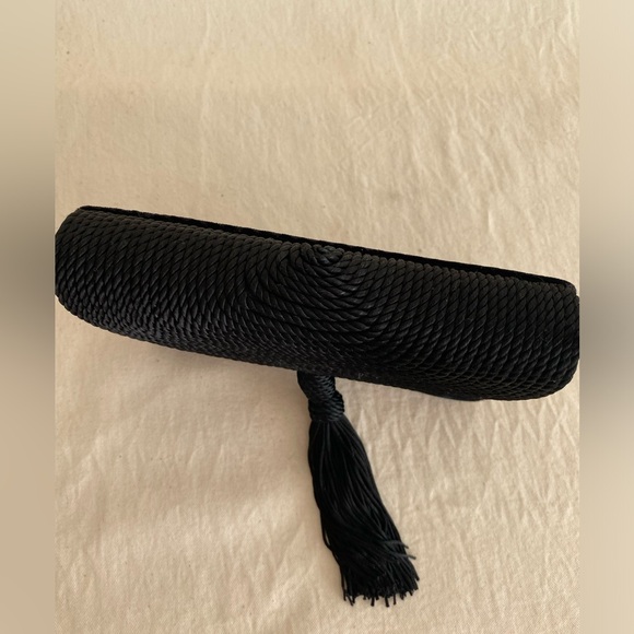 Ann Taylor black velvet evening shoulder bag with tassel - Picture 3 of 6